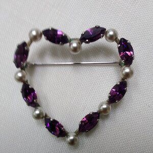 VON DELL STERLING AMETHYST & PEARL BROOCH